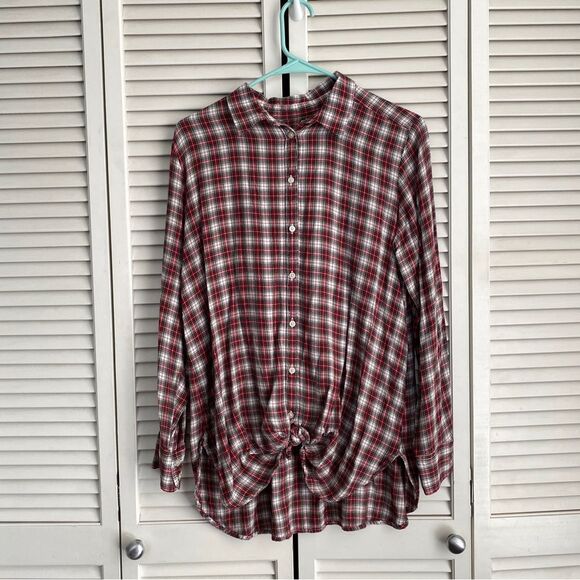 LOFT Lightweight Shirt Red Plaid Button Down Shirt Sz Medium Front Tie - Picture 1 of 6